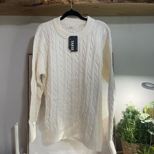 Tarse Ivory Super Soft Heavyweight Cable Knit Women’s Sweater